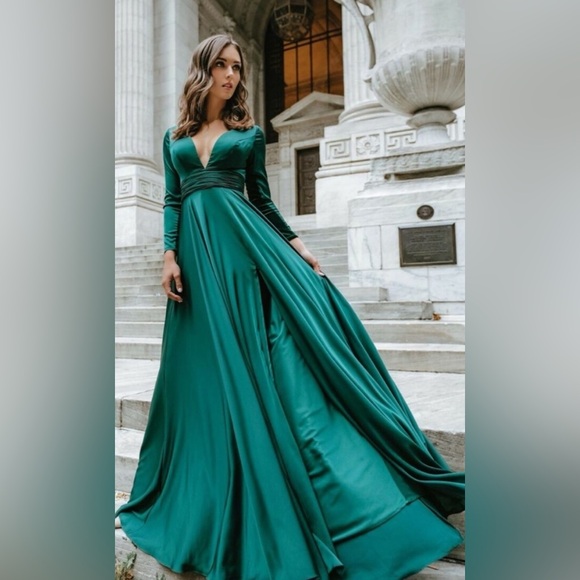 MAC DUGGAL 55245 LONG SLEEVE RUCHED WAIST A-LINE EMERALD GREEN GOWN sz 16 - Picture 2 of 12